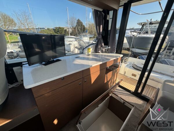 JEANNEAU MERRY FISHER 1095FLY – Image 19