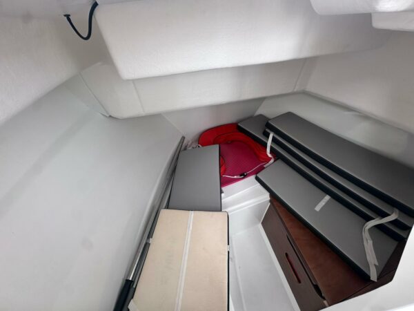 JEANNEAU MERRY FISHER 695 SPORT SERIE 2 – Image 6