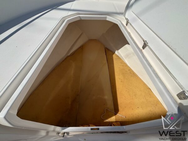 WHITE SHARK 246 – Image 20