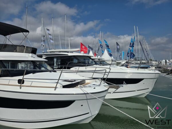 JEANNEAU MERRY FISHER 1095 FLY SERIE 2 – Image 3