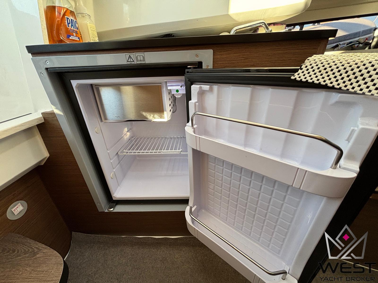 JEANNEAU CAP CAMARAT 7.5 WA-2 – Image 10