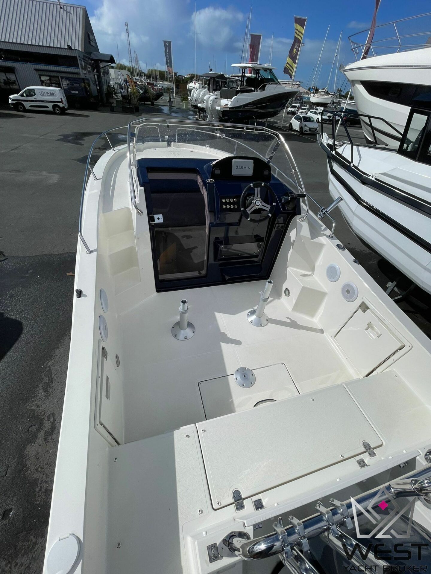 PACIFIC CRAFT 700 SUN CRUISER – Image 8