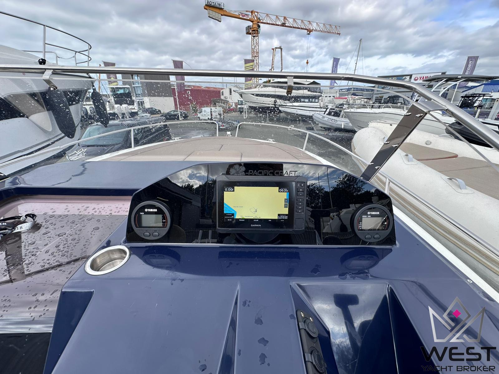 PACIFIC CRAFT 700 SUN CRUISER – Image 15