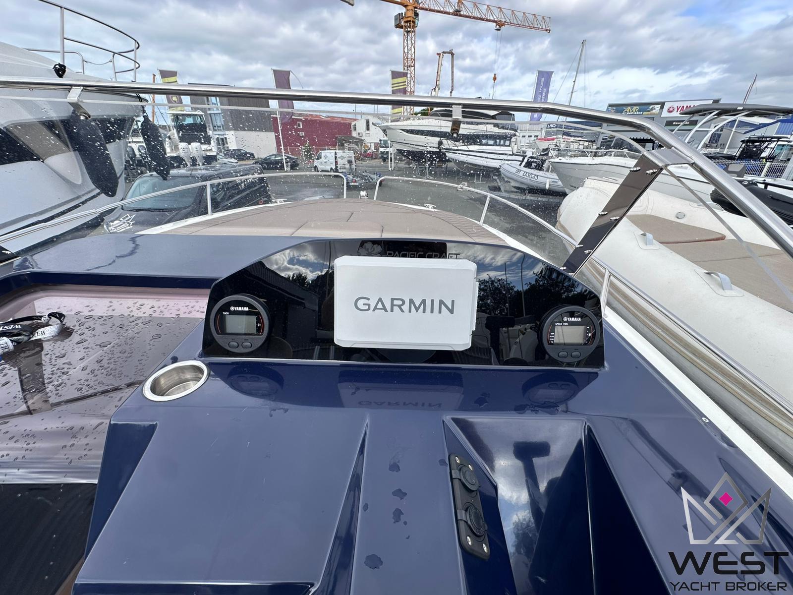 PACIFIC CRAFT 700 SUN CRUISER – Image 16