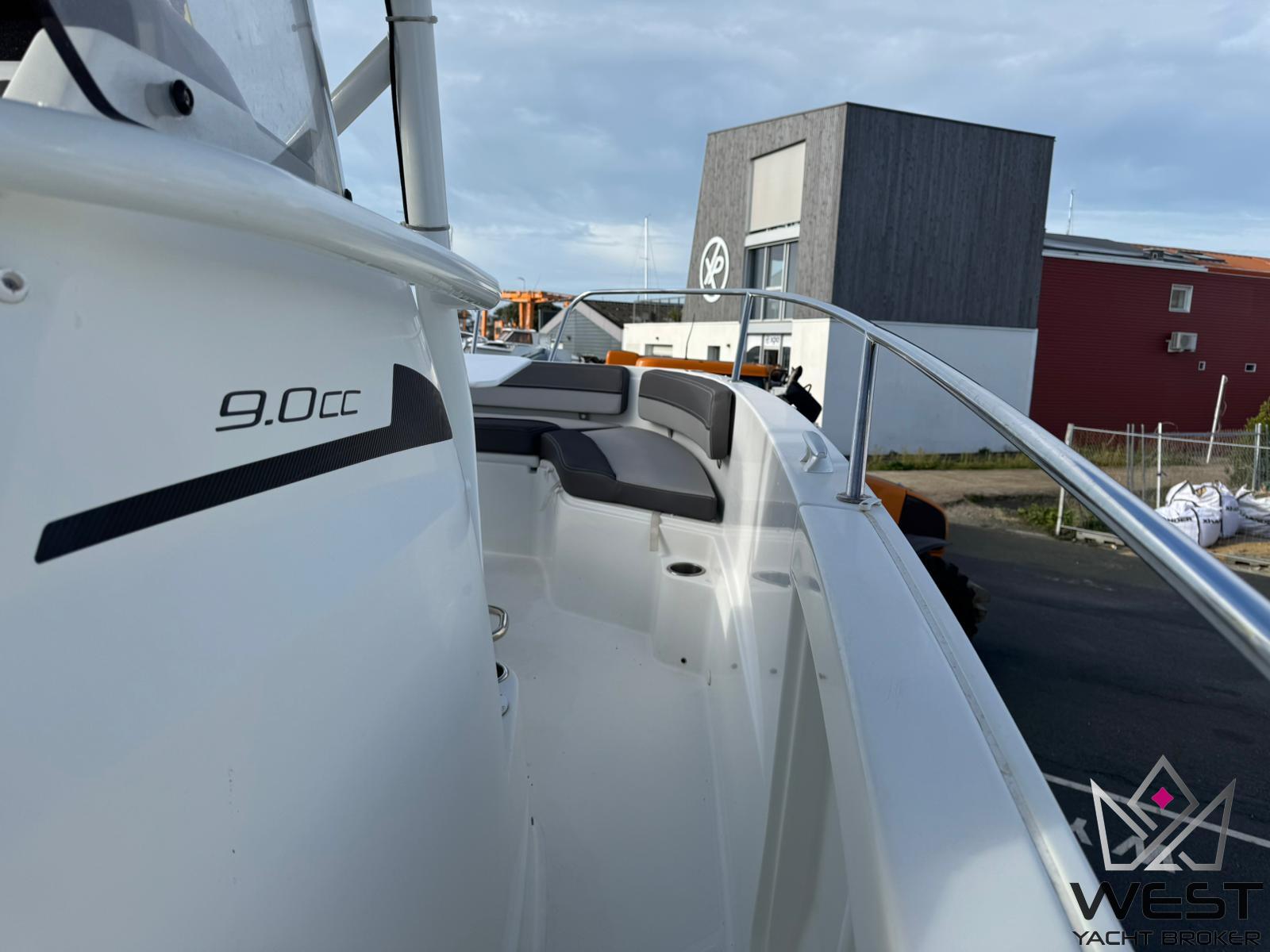 JEANNEAU CAP CAMARAT 9.0 CC – Image 10