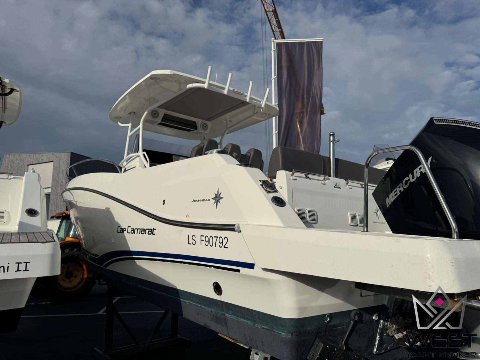 JEANNEAU CAP CAMARAT 9.0 CC – Image 4