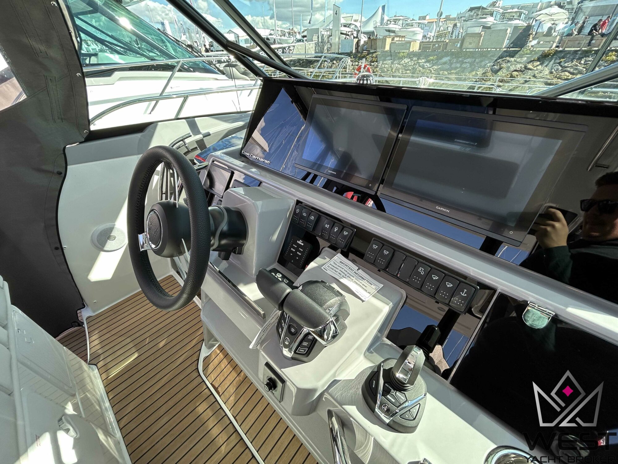 JEANNEAU CAP CAMARAT 10.5 WA S.2 – Image 15