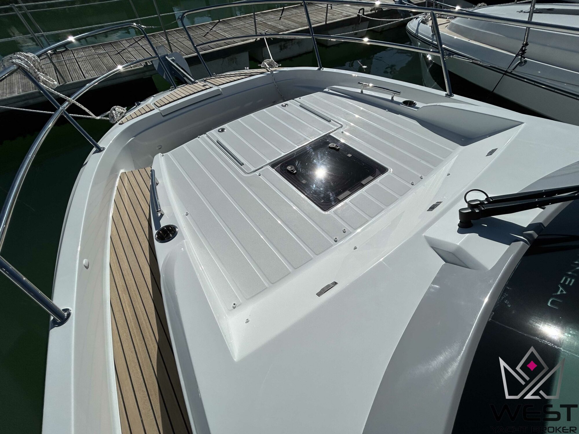 JEANNEAU CAP CAMARAT 10.5 WA S.2 – Image 17