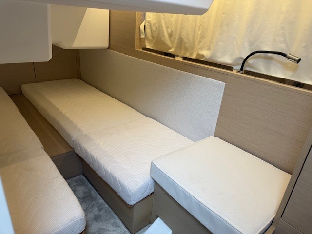 JEANNEAU NC 37 – Image 8