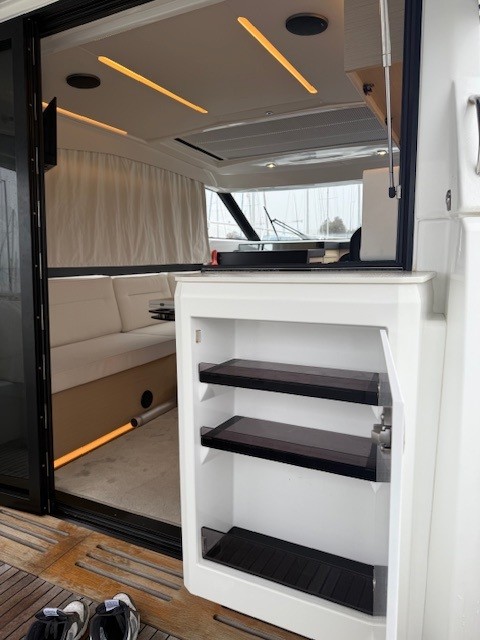 JEANNEAU NC 37 – Image 10