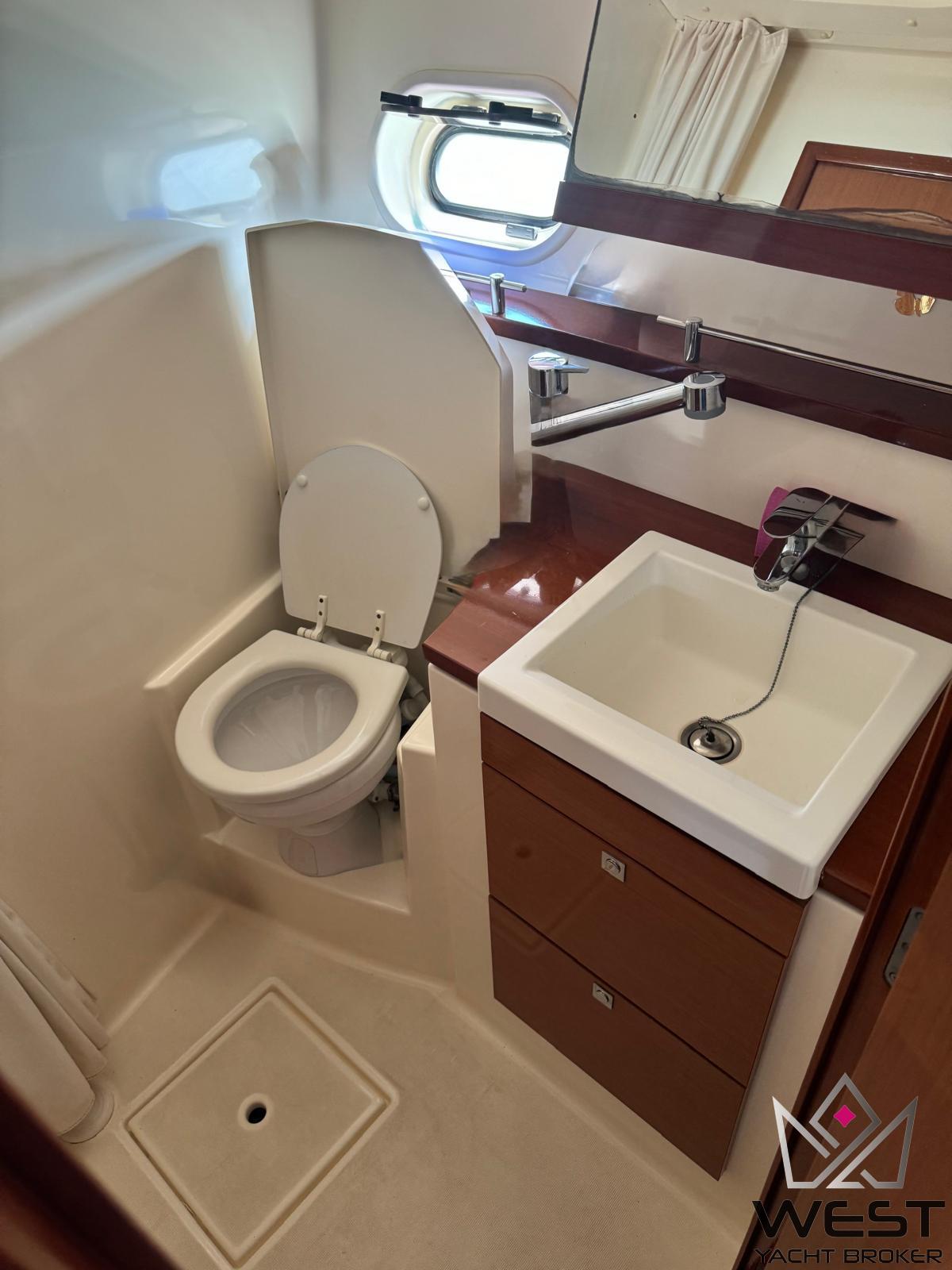 PRESTIGE PRESTIGE 42 S – Image 12