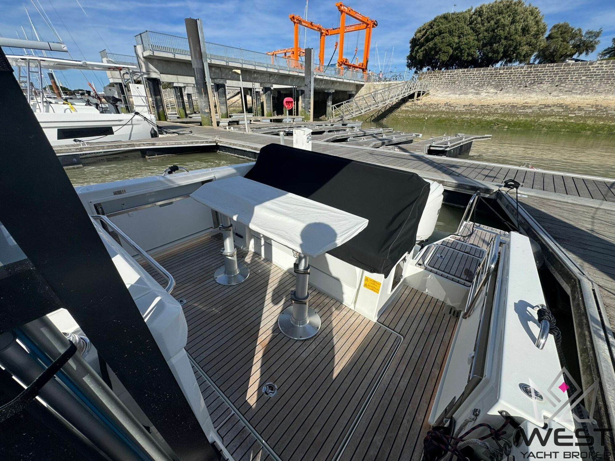JEANNEAU CAP CAMARAT 9.0 WA SERIE 2 – Image 7