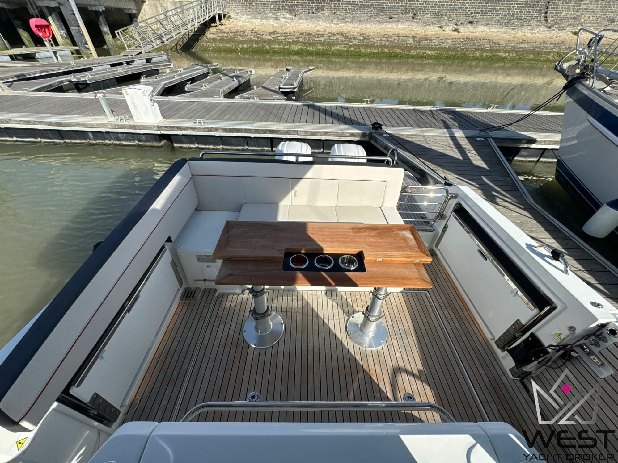 JEANNEAU CAP CAMARAT 9.0 WA SERIE 2 – Image 10