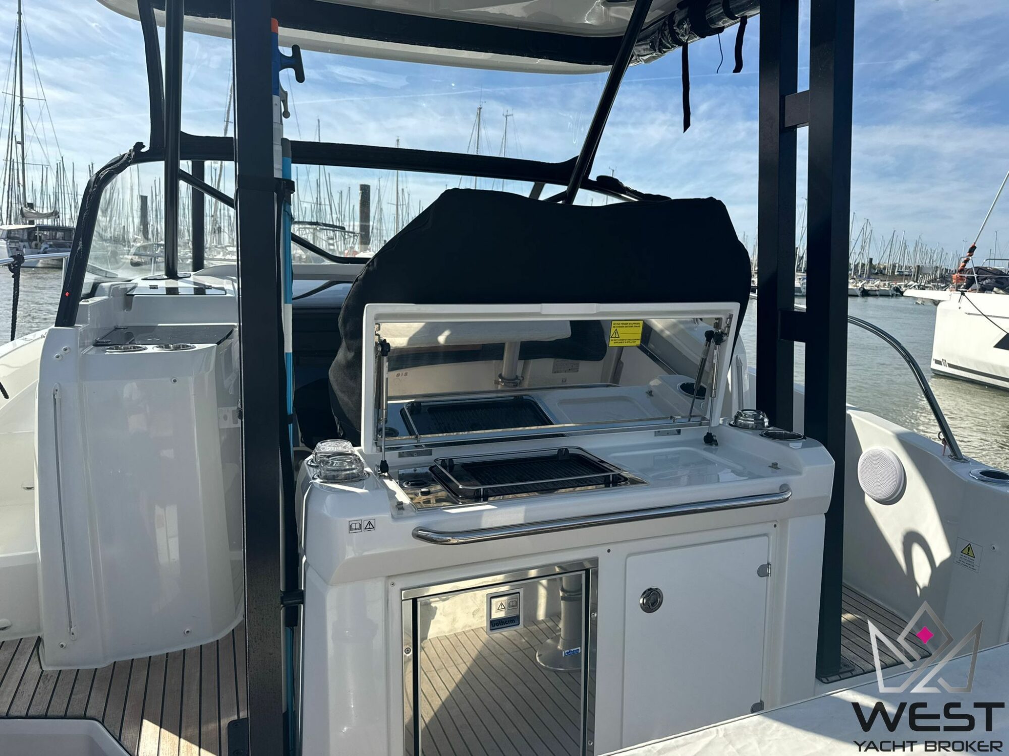 JEANNEAU CAP CAMARAT 9.0 WA SERIE 2 – Image 13