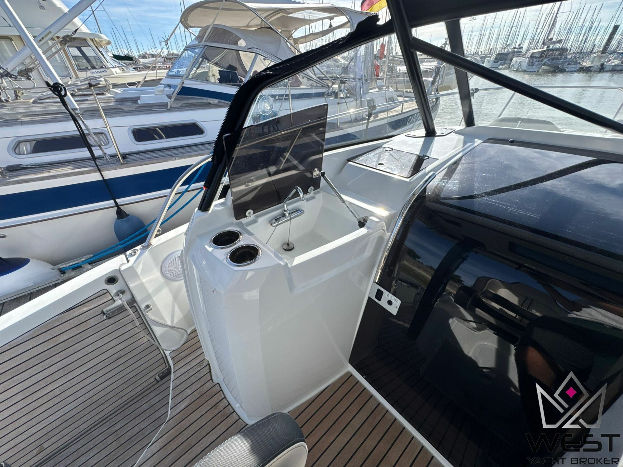 JEANNEAU CAP CAMARAT 9.0 WA SERIE 2 – Image 14