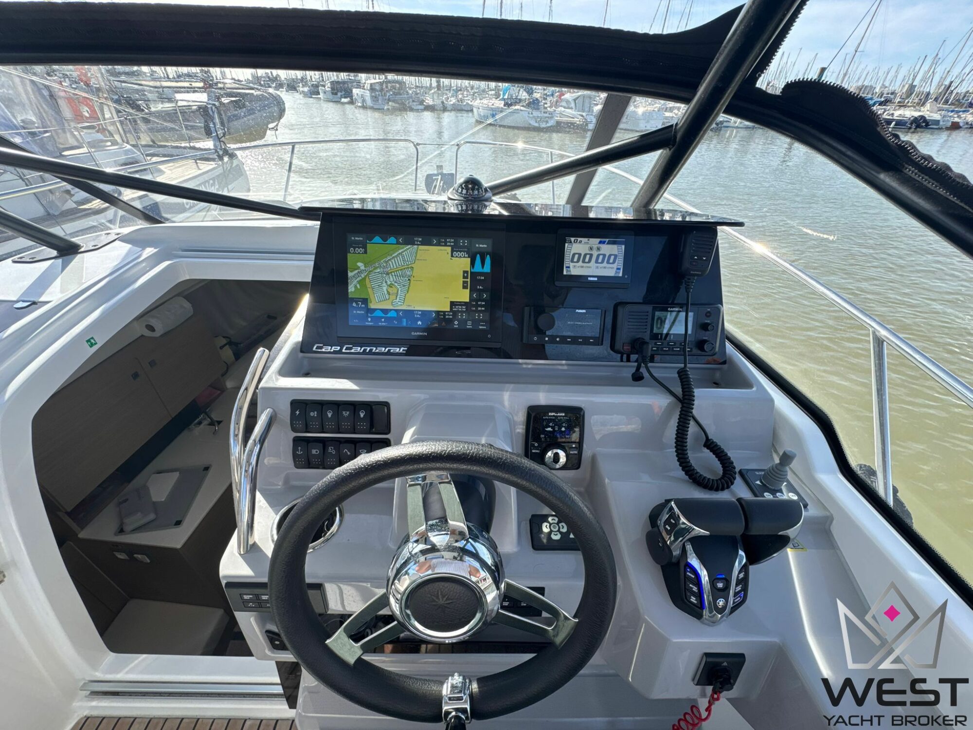 JEANNEAU CAP CAMARAT 9.0 WA SERIE 2 – Image 16