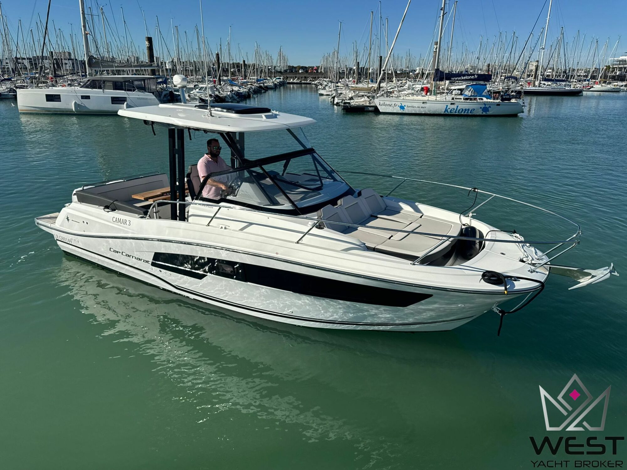 JEANNEAU CAP CAMARAT 9.0 WA SERIE 2 - West Yacht Broker La Rochelle
