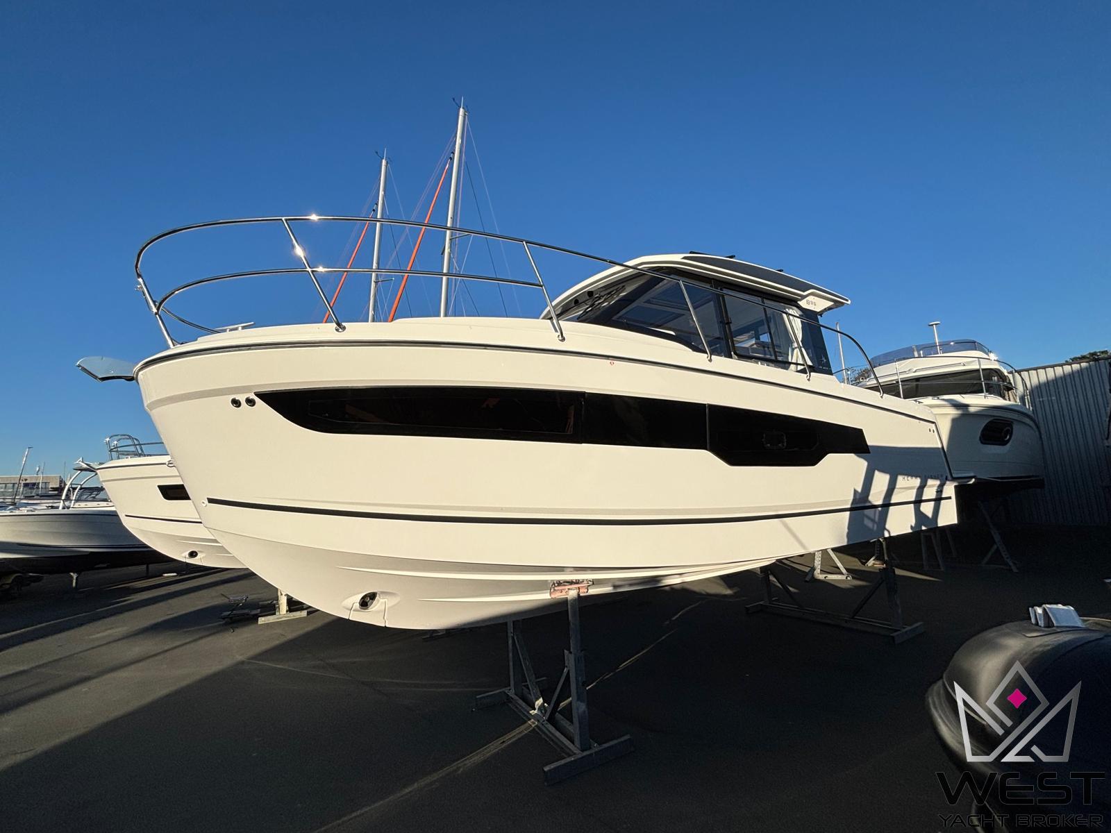 JEANNEAU MERRY FISHER 895 CROISIÈRE SÉRIE 2 - West Yacht Broker La Rochelle